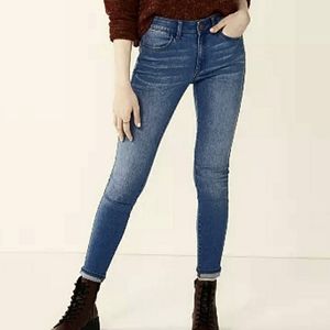 SO JEAN JEGGING SIZE 17 REGULAR